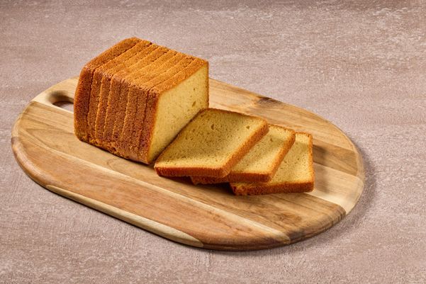 Traditionele cake -  voorgesneden in 11 plakjes