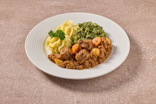 Hollands stoofpotje met andijvie à la crème en aardappelpuree