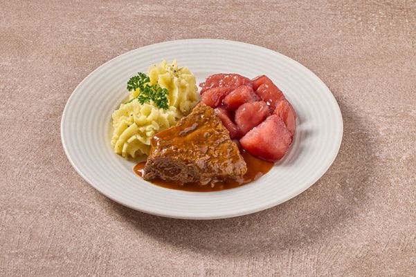 Runderlapje in jus met Hollandse stoofperen en aardappelpuree