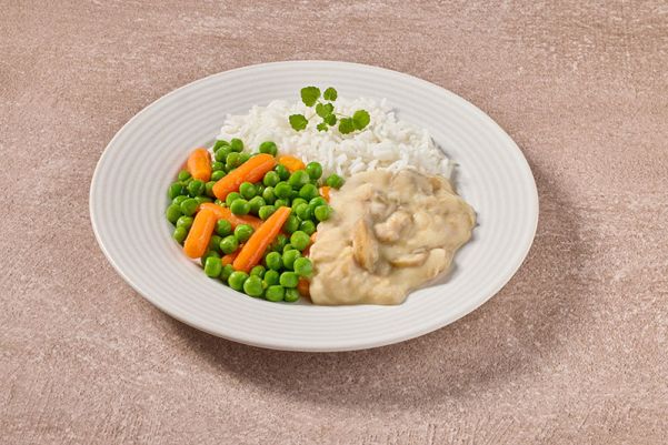 Romige kippenragout met worteltjes- en doperwtenmix en rijst (kleine maaltijd)